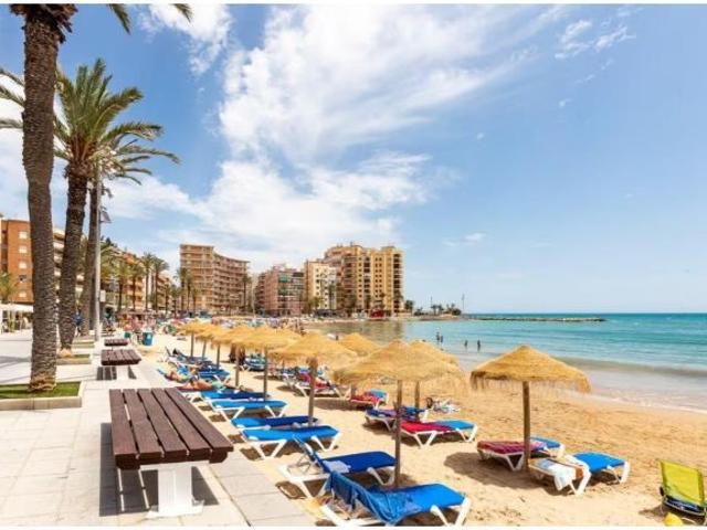 Apartamento en Venta en Torrevieja, Alicante