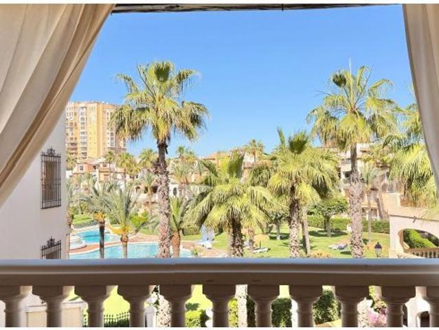 Apartamento en Venta en Torrevieja, Alicante