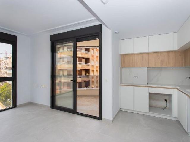 Apartamento en Venta en Torrevieja, Alicante