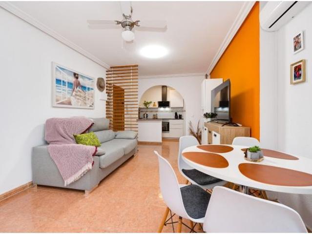 Apartamento en Venta en Torrevieja, Alicante