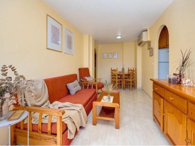 Apartamento en Venta en Torrevieja, Alicante