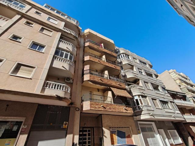 Apartamento en venta en Torrevieja Alicante