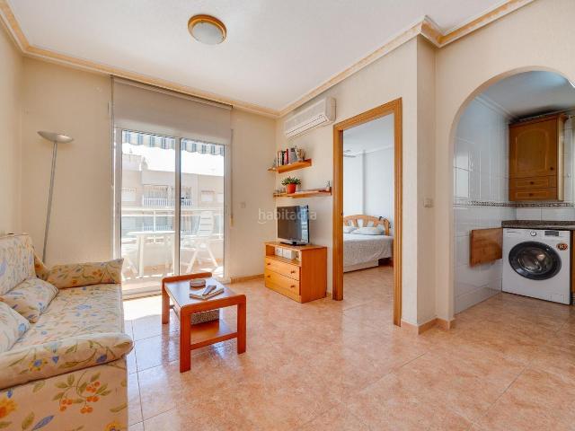 Apartamento en venta en Torrevieja, Antonio Machado. Apartamento 1 dormitorio con plaza de garaje, trastero y piscina comunitaria en Torrevieja. Apartamentos.