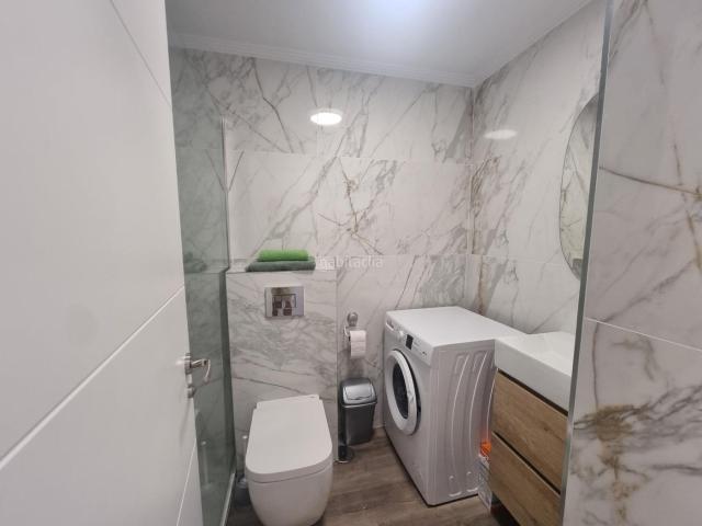 Apartamento en venta en Torrevieja, Antonio Machado. Apartamento Reformado en Torrevieja de 3 dormitorios y 2 baños. Apartamentos.