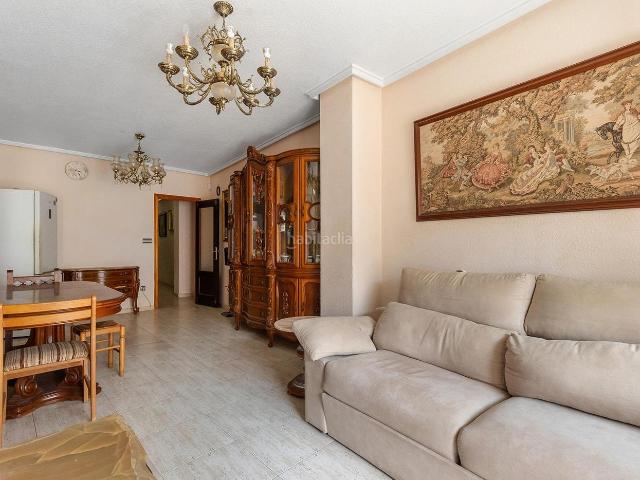 Apartamento en venta en Torrevieja, Antonio Machado. iexclOportunidad uacutenica!Vive el suentildeo en esta vivienda en Torrevieja, un lugar rodeado de servicios donde lo tendra todo. Apartamentos.