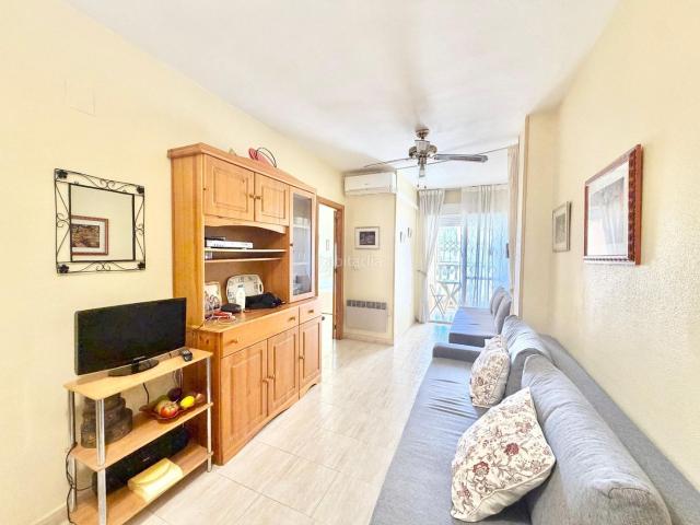 Apartamento en venta en Torrevieja, Antonio Machado. iexclVENTA DE APARTAMENTO EN TORREVIEJA!Apartamento en venta en Torrevieja, ideal para quienes buscan comodidad, buena ubicacioacu. Apartamentos.