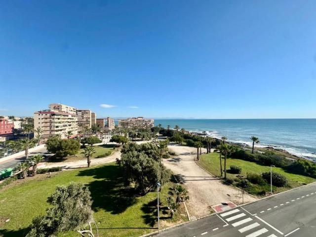 Apartamento en venta en Torrevieja, Cabo cervera