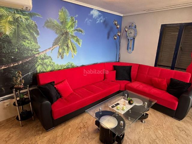 Apartamento en venta en Torrevieja, Cabo Cervera. Vivir frente al Mediterráneo es un privilegio reservado para muy pocos. Este fantásticonbspapartamento en primera línea de playa e. Apartamentos.