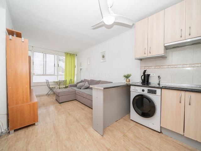 Apartamento en venta en Torrevieja, Cabo Cervera. REF EZ022Este encantador apartamento de 1 dormitorio se encuentra en la exclusiva zona de Cabo Cervera, en Torrevieja, justo junto. Apartamentos.