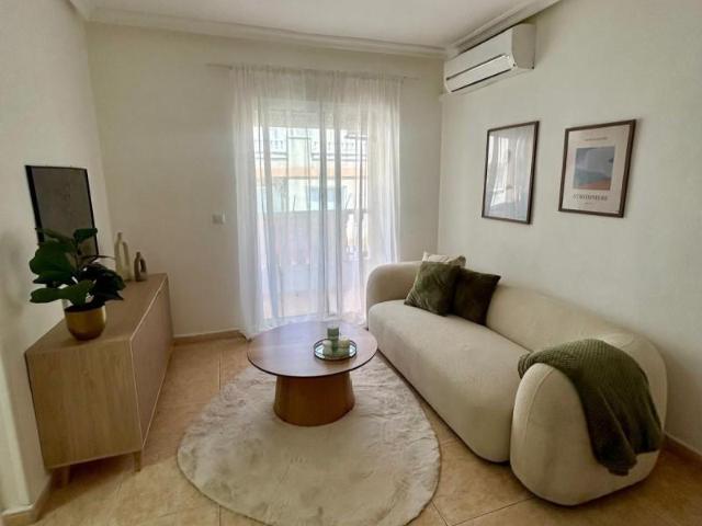 Apartamento en venta en Torrevieja, Centro