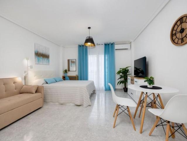 Apartamento en venta en Torrevieja, Centro