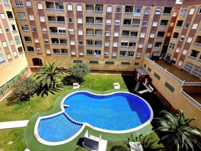 Apartamento en venta en Torrevieja, Centro