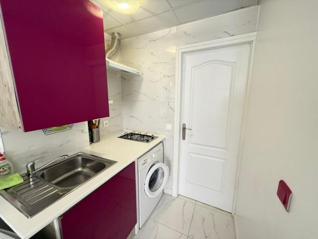 Apartamento en venta en Torrevieja, Centro Muelle Pesquero. 2 apartamentos reformados a 200 metros de la playa en Torrevieja. Apartamentos.