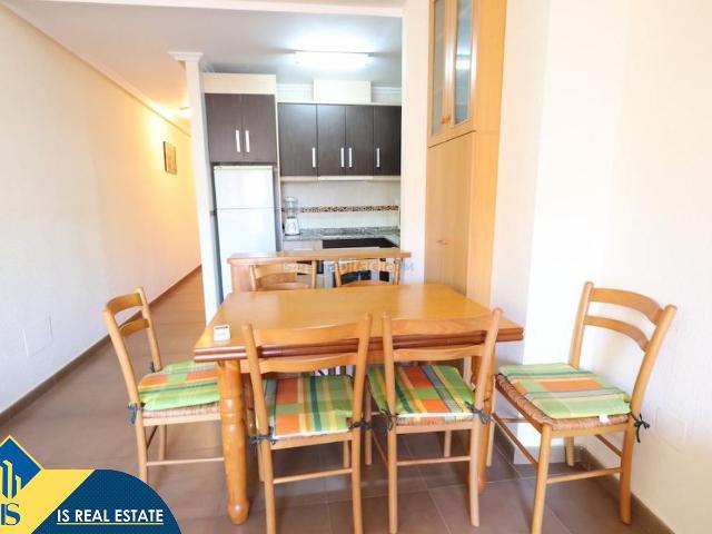 Apartamento en venta en Torrevieja, Centro Muelle Pesquero. Apartamento con terraza en la provincia de Alicante, en Torrevieja. 1 habitacion 45 m² 1 kilómetro del mar. Apartamentos.