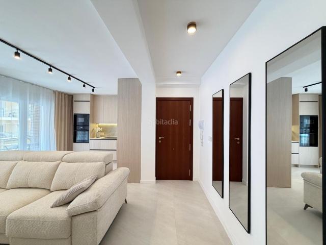 Apartamento en venta en Torrevieja, Centro Muelle Pesquero. Apartamentos.
