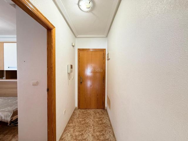 Apartamento en venta en Torrevieja, Centro Muelle Pesquero. Apartamentos.