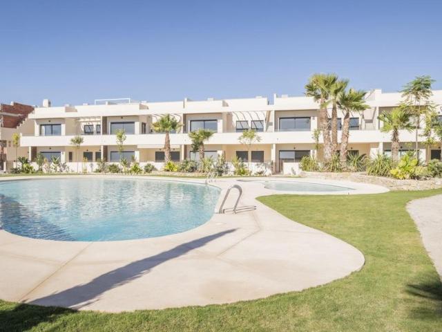 Apartamento en venta en Torrevieja, Centro Muelle Pesquero. Apartamentos.