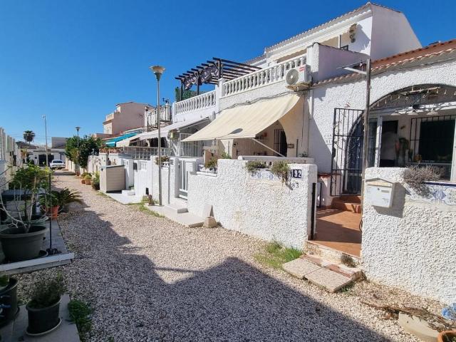 Apartamento en venta en Torrevieja, Centro Muelle Pesquero. Apartamentos.