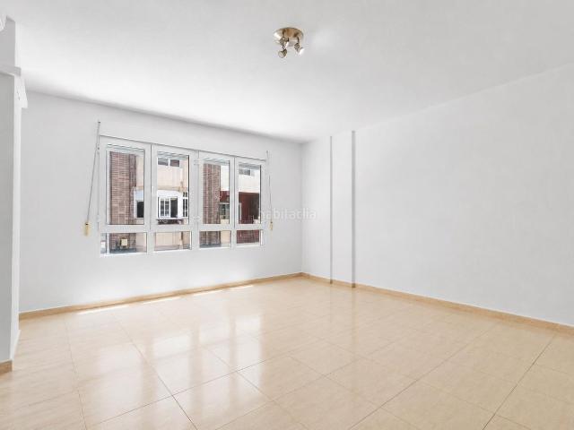 Apartamento en venta en Torrevieja, Las Piscinas Naturales. Apartamentos.