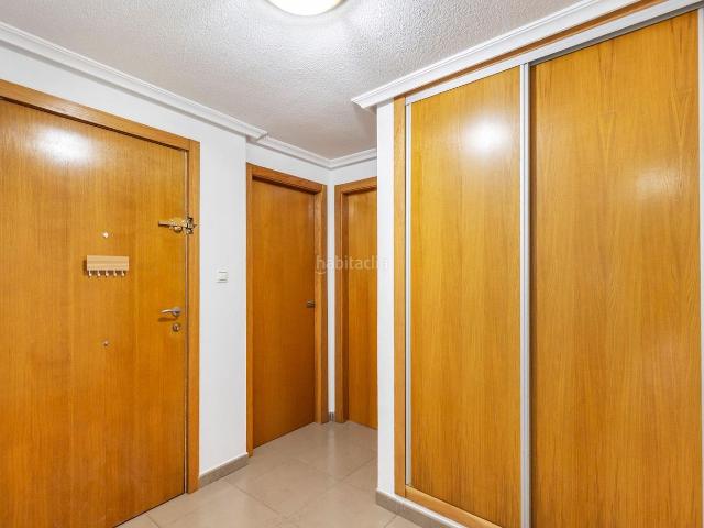 Apartamento en venta en Torrevieja, Centro Muelle Pesquero. Apartamentos.