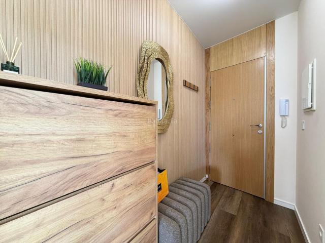 Apartamento en venta en Torrevieja, Centro Muelle Pesquero. Exclusivo apartamento totalmente reformado con vistas al mar en el centro de Torrevieja Le presentamos un magniacutefico apartame.