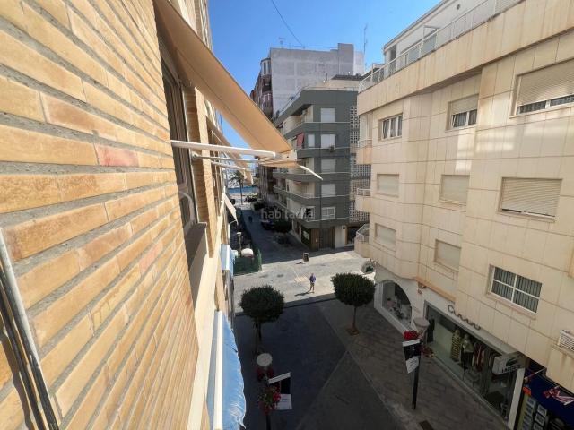 Apartamento en venta en Torrevieja, Centro Muelle Pesquero. PARA INVERSORES APARTAMENTO CENTRICO A 100 METROS DEL CLUB NAUTICO. Apartamentos.