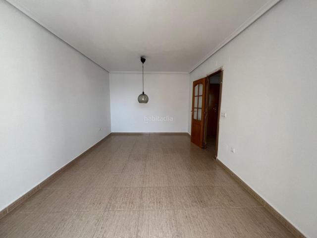 Apartamento en venta en Torrevieja, El Molino. Venta de apartamento en Torrevieja, Centro. Apartamentos.