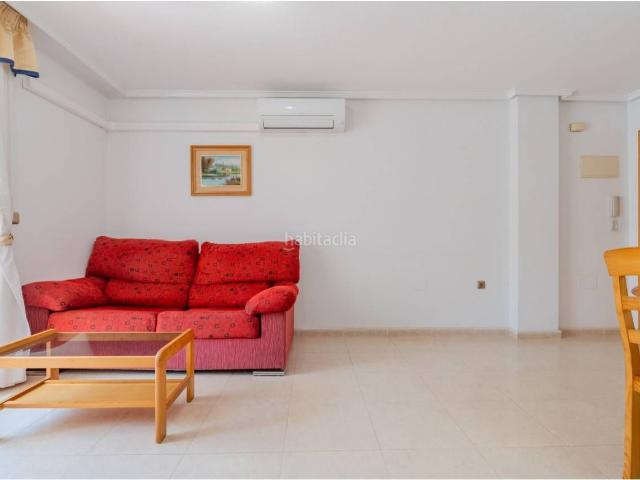 Apartamento en venta en Torrevieja, El Molino. APARTAMENTO EN VENTA EN EL CENTRO DE TORREVIEJA 2 DORMITORIOS 1 BAÑO Y TERRAZA ORIENTACION SUR. Apartamentos.