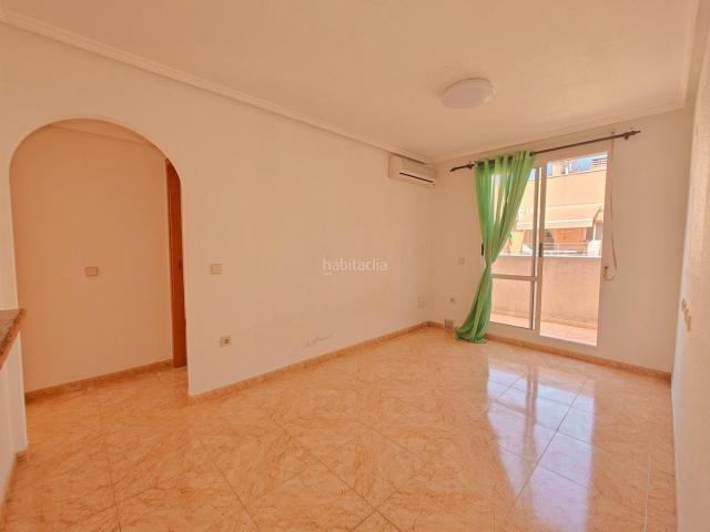 Apartamento en venta en Torrevieja, El Molino. Atico en venta en Juan Mateo Garcia. Apartamentos.