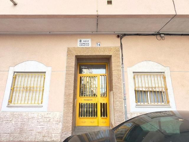 Apartamento en venta en Torrevieja, El Molino. GRAN APARTAMENTO EN TORREVIEJA, 2 HAB, 1 BAÑO. Apartamentos.
