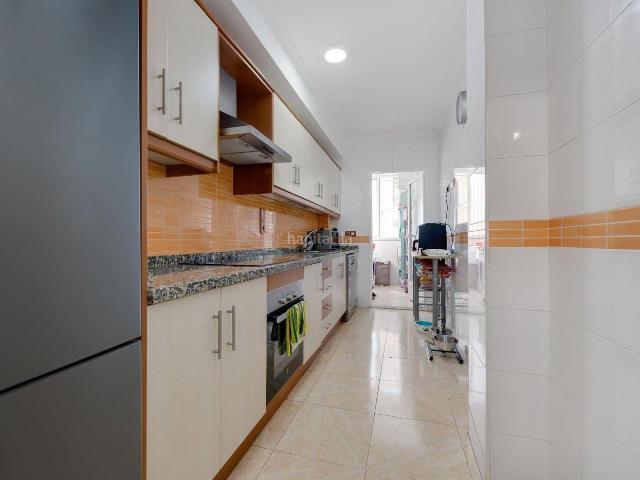 Apartamento en venta en Torrevieja, El Molino. Piso 3 dormitorios 2 baños garaje incluido con ascensor. Apartamentos.