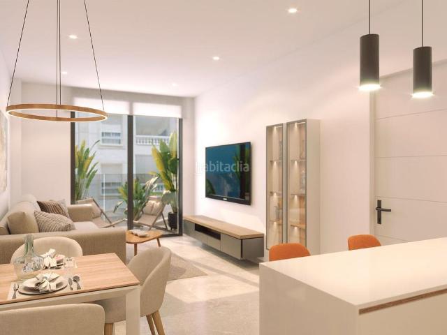Apartamento en venta en Torrevieja, El Acequión. Moderno apartamento con balcón y piscina a 150 metros de la PLAYA DEL ACEQUIÓN. Apartamentos.