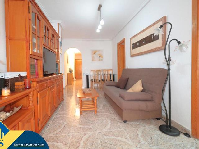 Apartamento en venta en Torrevieja, El Acequión. Apartamento con terraza, en la provincia de Alicante, en la ciudad de Torrevieja, en la zona de Playa del Acequión. 2 habitaciones. Apartamentos.