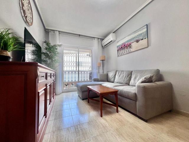Apartamento en venta en Torrevieja, El Acequión. APARTAMENTO EN TORREVIEJA ALICANTE DE 2 DORMITORIOS 1 BAÑO. Apartamentos.