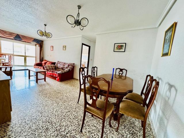 Apartamento en venta en Torrevieja, El Acequión. Apartamentos.