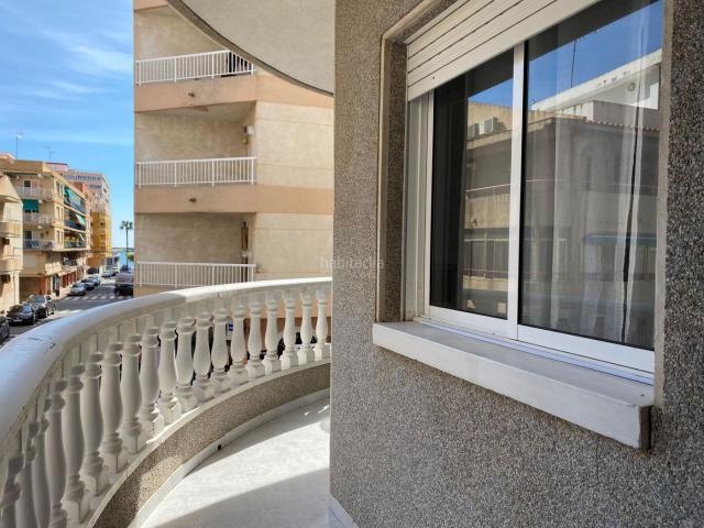 Apartamento en venta en Torrevieja, El Acequión. Piso orientación sur plaza de garaje y trastero. Apartamentos.