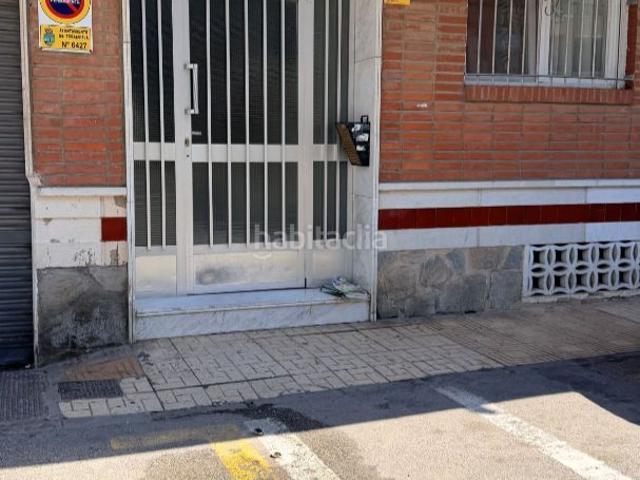 Apartamento en venta en Torrevieja, El Acequión. 135 m² de potencial infinito frente al nuevo horizonte de Torrevieja con 4 dormitorios y 2 baños. Apartamentos.
