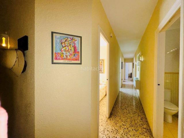 Apartamento en venta en Torrevieja, Gaspar Perelló. Apartamento en primera línea de playa en La Mata con vistas al mar con garaje incluido. Apartamentos.
