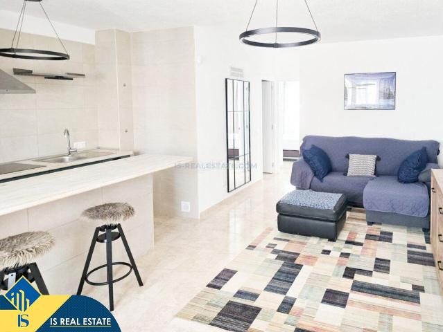 Apartamento en venta en Torrevieja, Gaspar Perelló. Apartamento reformado con terraza, en la provincia de Alicante, en la ciudad de Torrevieja, en el distrito de La Mata. 2 habitacio. Apartamentos.