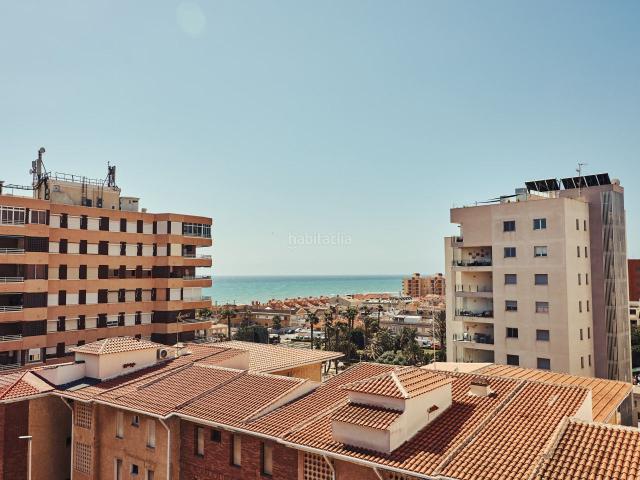 Apartamento en venta en Torrevieja, Gaspar Perelló. Apartamentos en el centro de La Mata con 2 dormitorios y vistas despejadas al lago, situados en la cuarta planta. Esta ubicación e. Apartamentos.