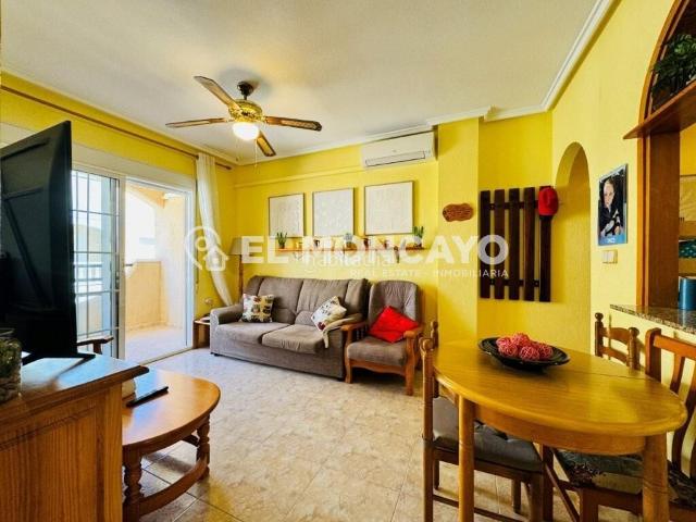 Apartamento en venta en Torrevieja, Gaspar Perelló. Fantástico apartamento a 200m de las playas de La Mata, Torrevieja, Costa Blanca. Apartamentos.