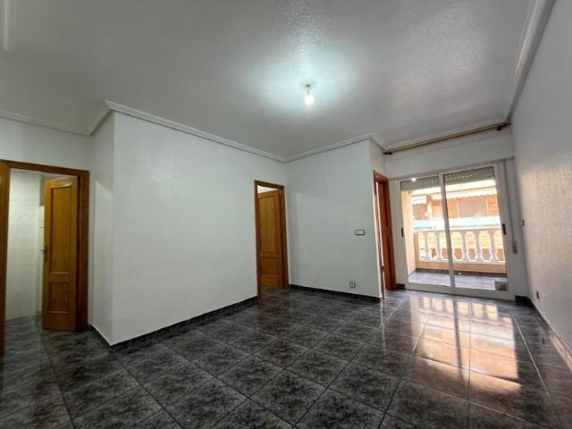 Apartamento en venta en Torrevieja, Habaneras