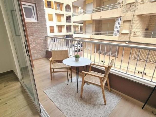 Apartamento en venta en Torrevieja, La Mata pueblo
