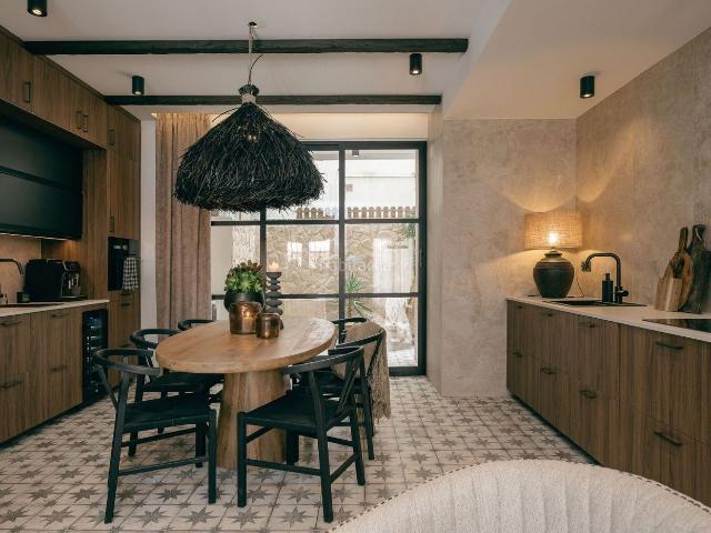 Apartamento en venta en Torrevieja, Las Piscinas Naturales. Apartamento céntrico exclusivo y reformado aprox. 96 m2, a tan solo 150 m de Playa del Cura!. Apartamentos.