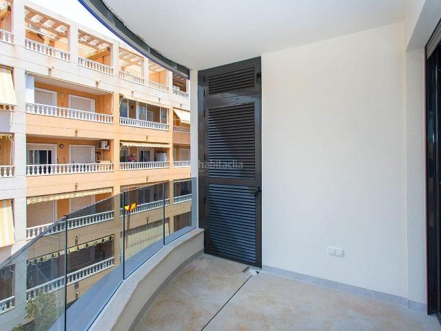 Apartamento en venta en Torrevieja, Las Piscinas Naturales. APARTAMENTO DE 2 DORMITORIOS 2 BAÑOS EN TORREVIEJA EN PLAYA DEL CURA. Apartamentos.