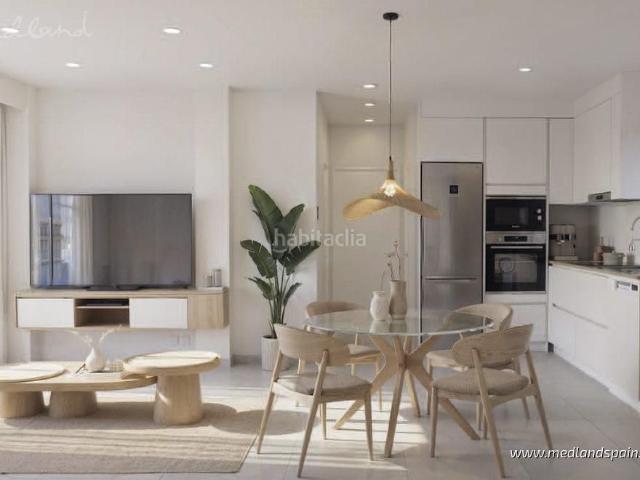 Apartamento en venta en Torrevieja, Las Piscinas Naturales. Apartamento en planta baja de 1 dormitorio, a 250 m de la playa en Torrevieja. Apartamentos.