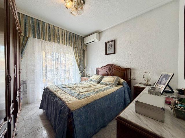 Apartamento en venta en Torrevieja, Las Piscinas Naturales. Apartamentos.