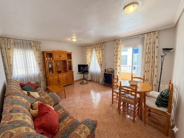 Apartamento en venta en Torrevieja, Las Piscinas Naturales. iexclOportunidad uacutenica!Vive el suentildeo en esta vivienda en Torrevieja, un lugar rodeado de servicios donde lo tendra todo.