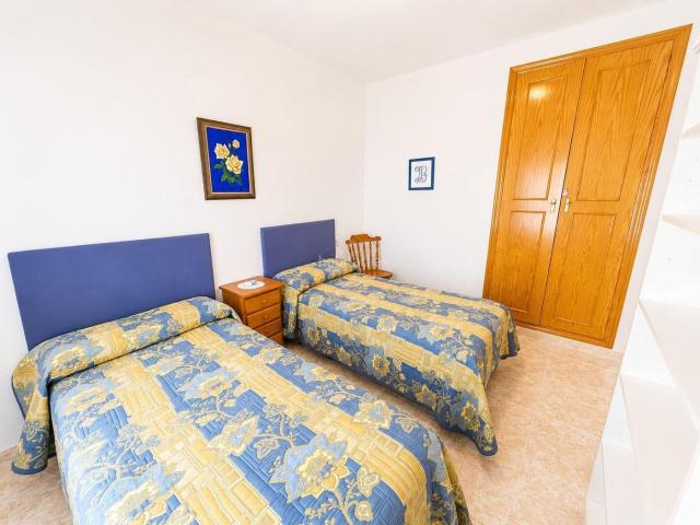 Apartamento en venta en Torrevieja, Las Piscinas Naturales. iexclOportunidad uacutenica!Vive el suentildeo en esta vivienda en Torrevieja, un lugar rodeado de servicios donde lo tendraacute.