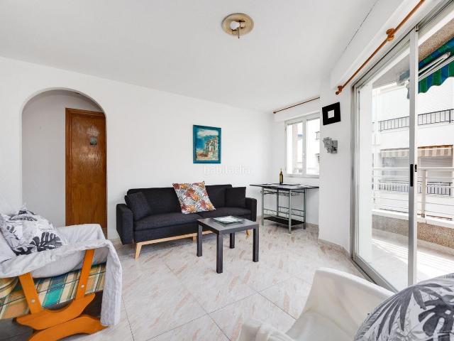 Apartamento en venta en Torrevieja, Las Piscinas Naturales. SE VENDE BONITO Y LUMINOSO APARTAMENTO ! PASEO MARITIMO! INMEJORABLE SITUACION!. Apartamentos.